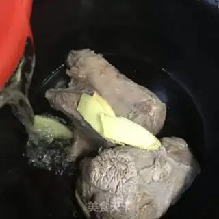 Make Cow and radish soup step 2