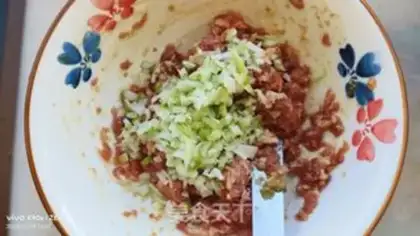 Make Juicy rolls step 4