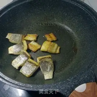 Make Fried eels dry step 6