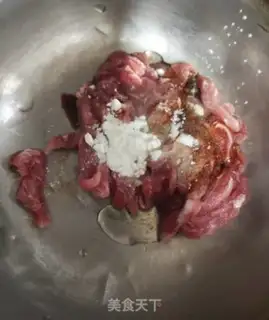 Make Potato carrots, fried meat step 2
