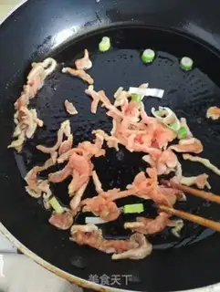 Make Potato carrots, fried meat step 3