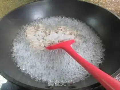 Make Scrawny peppers, fried wheat noodles step 3
