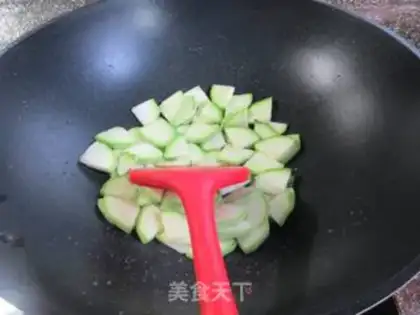 Make A toad of meat eggs step 2