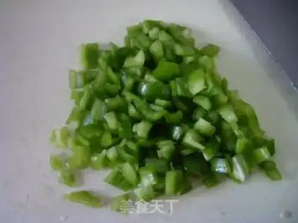 Make Pyramid eggs for five colors of raw rice step 2