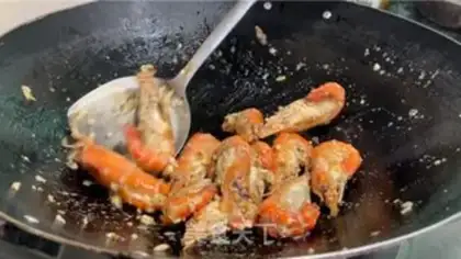 Make Garlic butter shrimp step 8