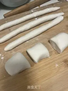 Make caterpillar rolls step 4