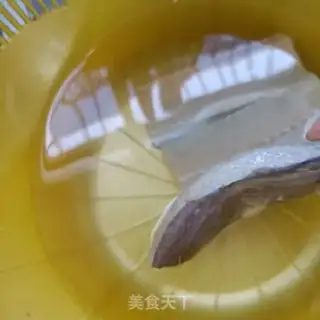 Make Eggplant fish dry step 0