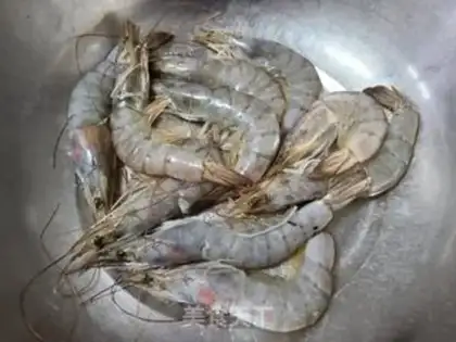 Make Shrimp spinach step 1