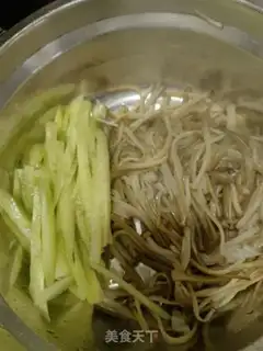 Make Gold pins and mushrooms step 2