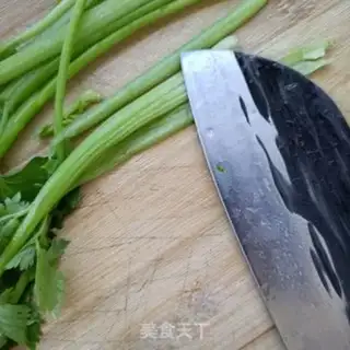 Make Celery with wood step 1
