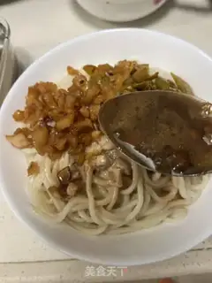 Make Hot dry noodles step 7