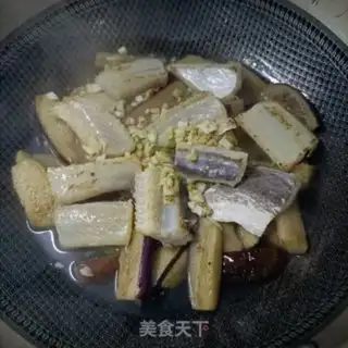 Make Eggplant fish dry step 12