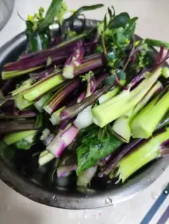 Make Garlic cuisine step 1