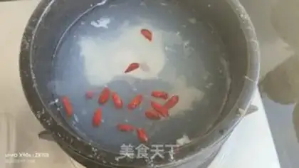 Make Red sugar eggs step 2