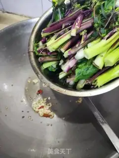 Make Garlic cuisine step 5