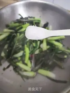 Make Garlic cuisine step 6