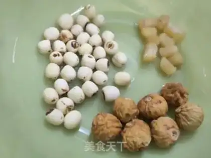 Make Lotus fig stew dragon bones step 0