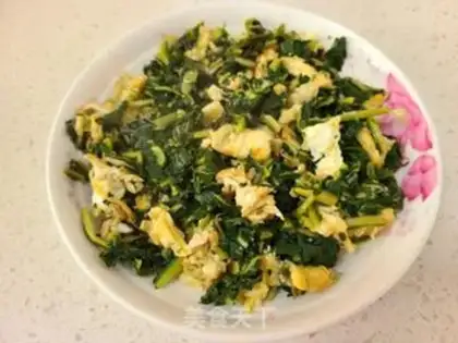 Make Yellow leaves and eggs step 4