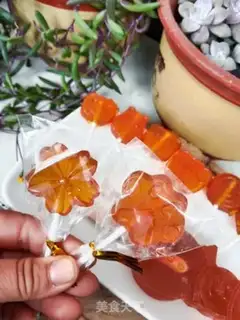 Make Pear cream lollipops step 9