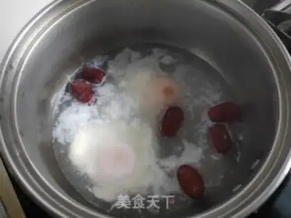 Make Red-tree egg soup step 3