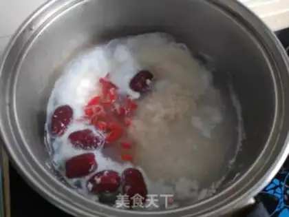 Make Red-tree egg soup step 4
