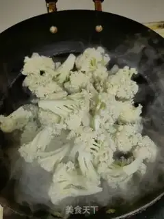 Make Chili pickles step 1