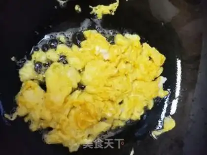 Make Creamed eggs step 2