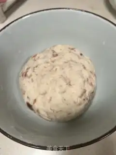 Make Rose sauce rose buns step 1