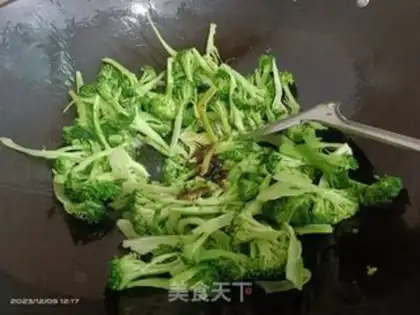 Make Simple chicken leg step 2