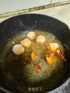 Make Hotpot meatballs with red potato powder step 1