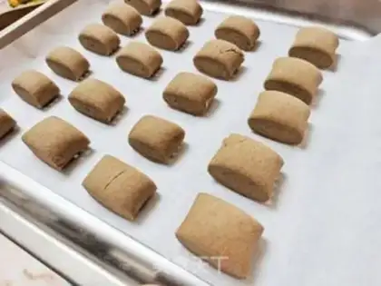 Make Pure wheat buns step 1