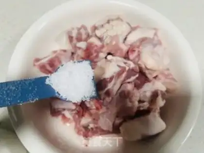 Make Slubber chops clean up radish soup step 3