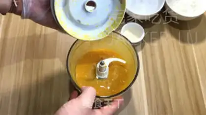 Make Pumpkin maras step 2