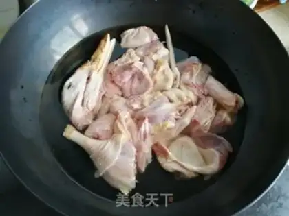 Make Old duck radish soup step 1