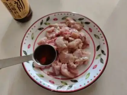 Make Chicken-legged potato rice step 1