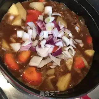 Make Curry beef stew potatoes step 8