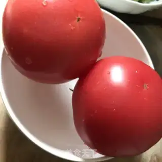 Make Tomato fried eggs step 0