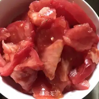Make Tomato fried eggs step 2