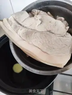 Make Pork and chicken bones step 3