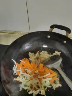 Make Meatloaf and three vegetables step 3