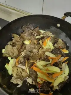 Make Meatloaf and three vegetables step 6