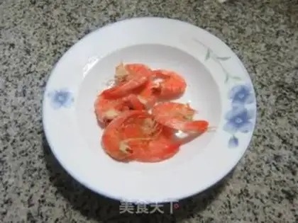 Make Shrimp radish egg soup step 1