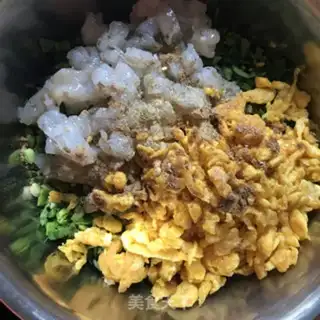 Make Cream eggs and shrimp dumplings step 2