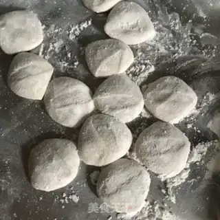 Make Cream eggs and shrimp dumplings step 3