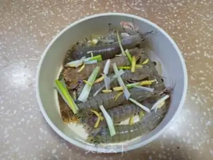 Make Skinned shrimp step 2