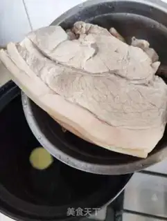 Make White cut meat step 1
