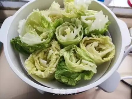 Make Garlic cabbage step 3