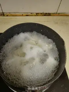 Make Bumped peppers, dried dumplings step 1