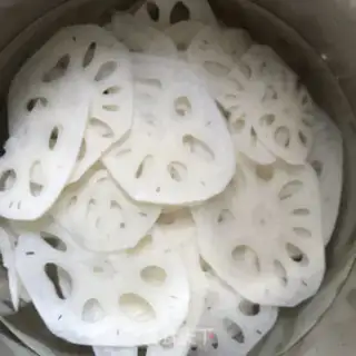 Make Ears meet step 1