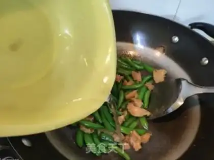 Make Pork and sweet beans step 8